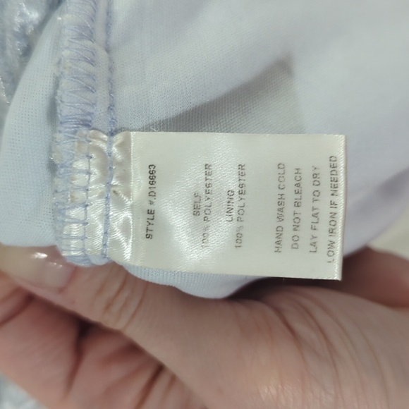 Blue lace dress - Picture 4 of 4